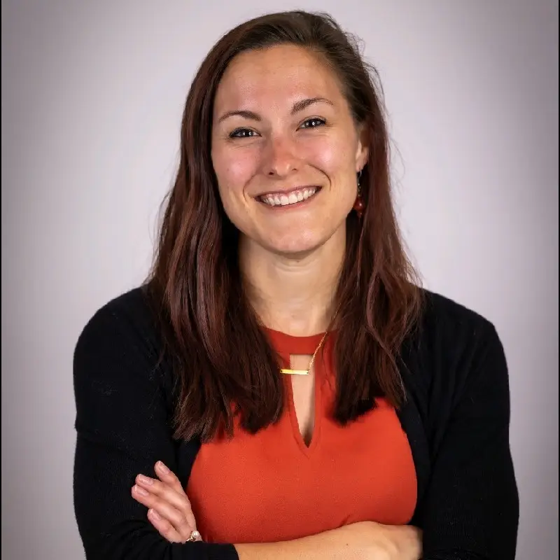 Shannon Howard headshot